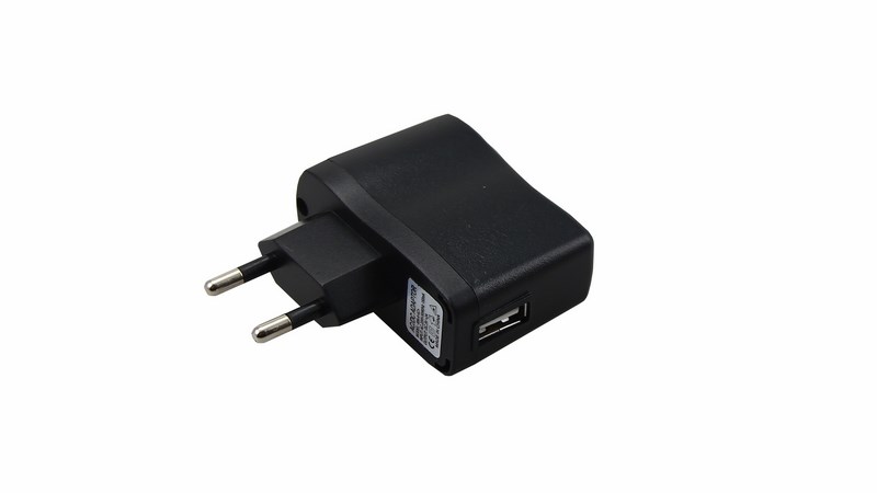 REXANT Сетевое зарядное устройство USB 220V (СЗУ) (5V, 1 000mA) черное
