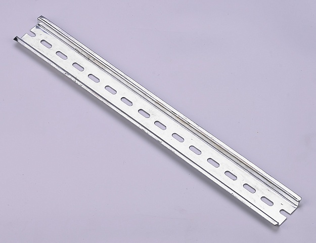 DEKraft ДН-101 DIN-рейка оцинкованная сталь 20 см